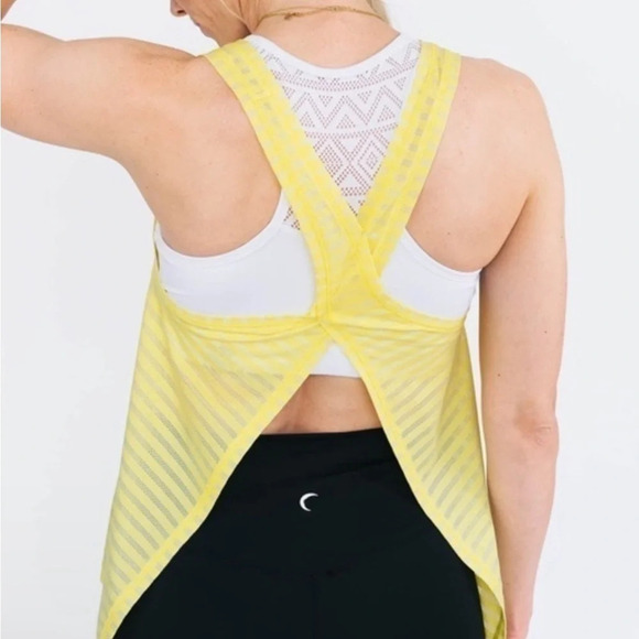 ZYIA Active Yellow Nimbus Split Back Tank Mesh Striped Racerback- Women's XL - Picture 3 of 10